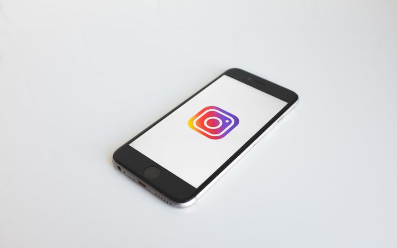 How to Do Instagram Influencer Outreach in 4 Simple Steps With No Tools