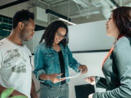 ommunities Need More Trained Social Workers