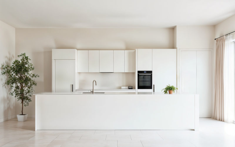 White kitchen cabinets